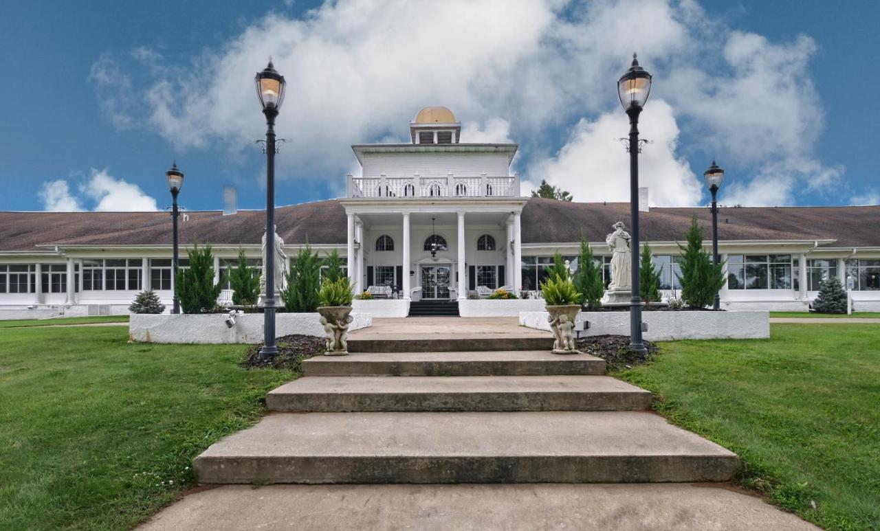 Four Seasons Island Resort Pembine Екстер'єр фото