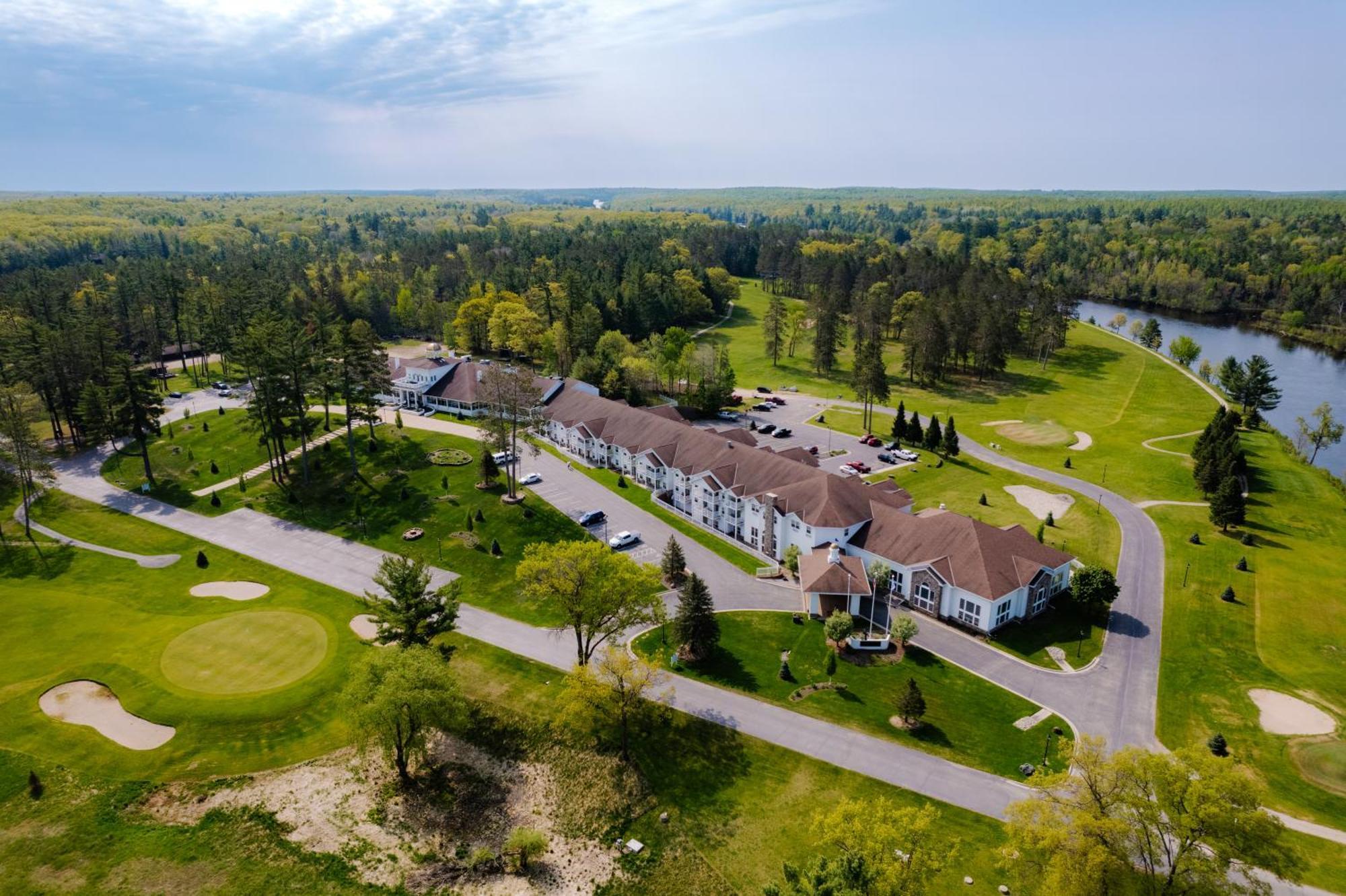 Four Seasons Island Resort Pembine Екстер'єр фото