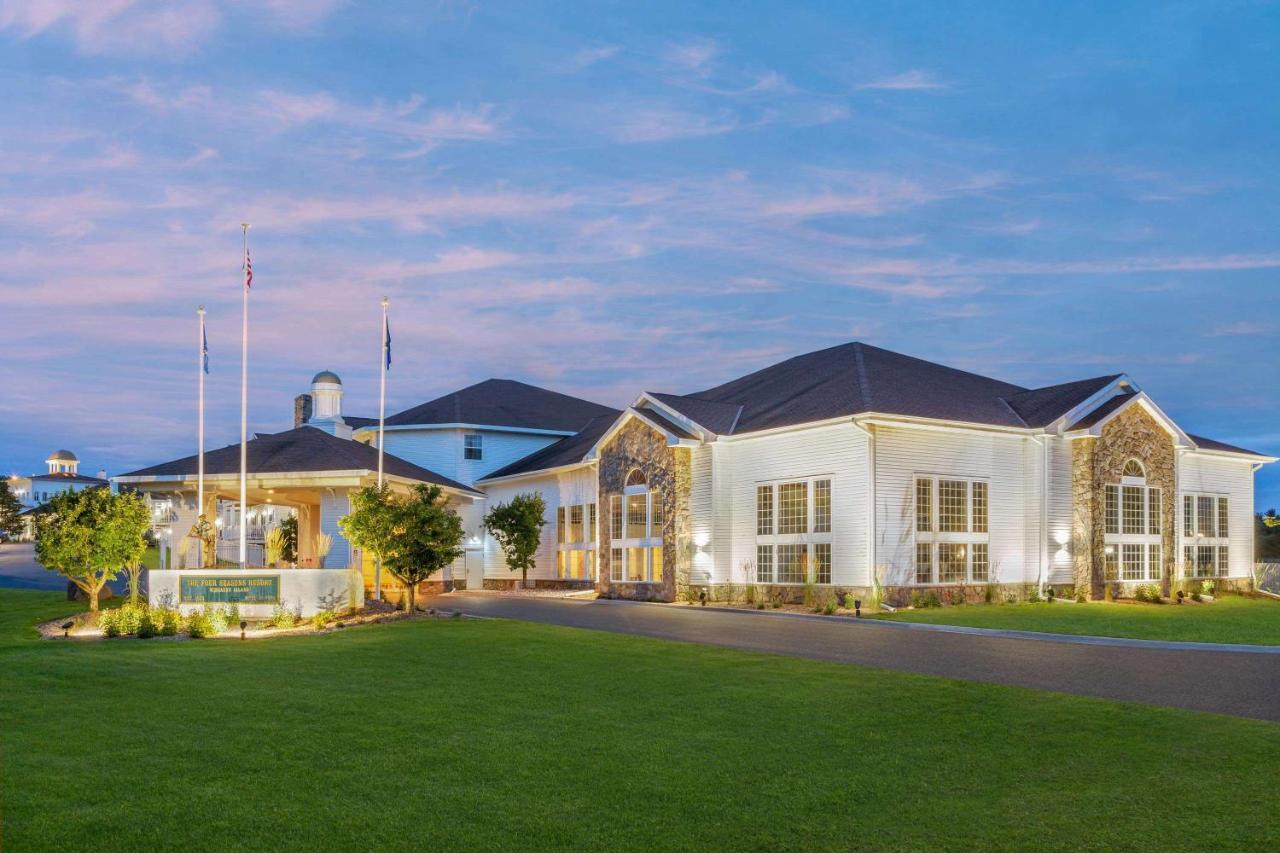 Four Seasons Island Resort Pembine Екстер'єр фото